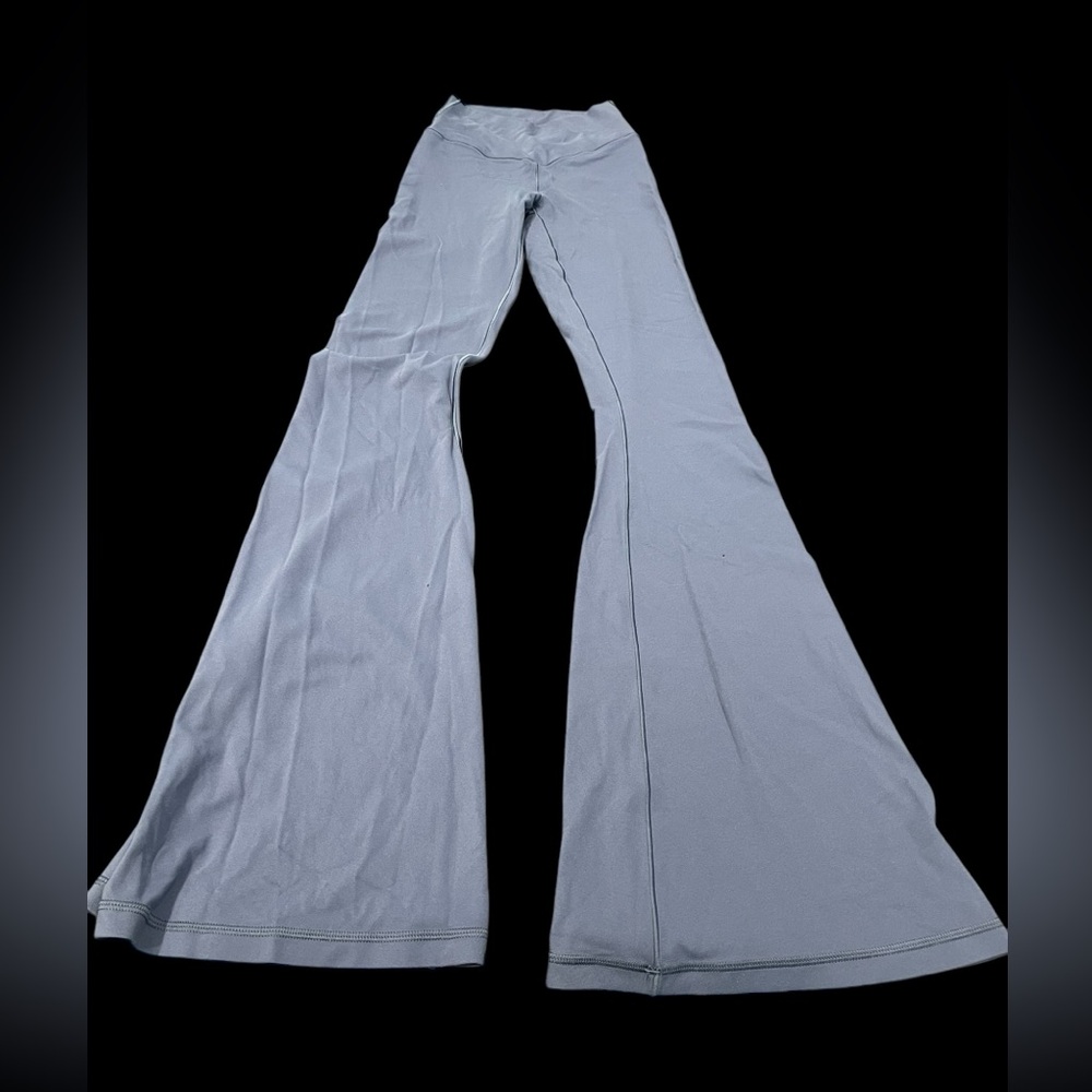 OFFLINE By Aerie Real Me High Waisted Crossover‎ Flare Legging Size XS Blue